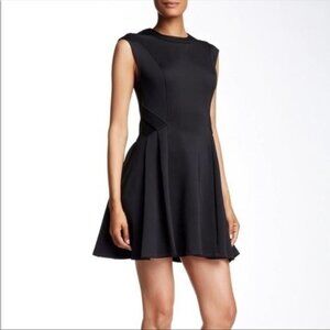 Ted Baker London Sleeveless Pleat Skater Black mini Dress size 4
